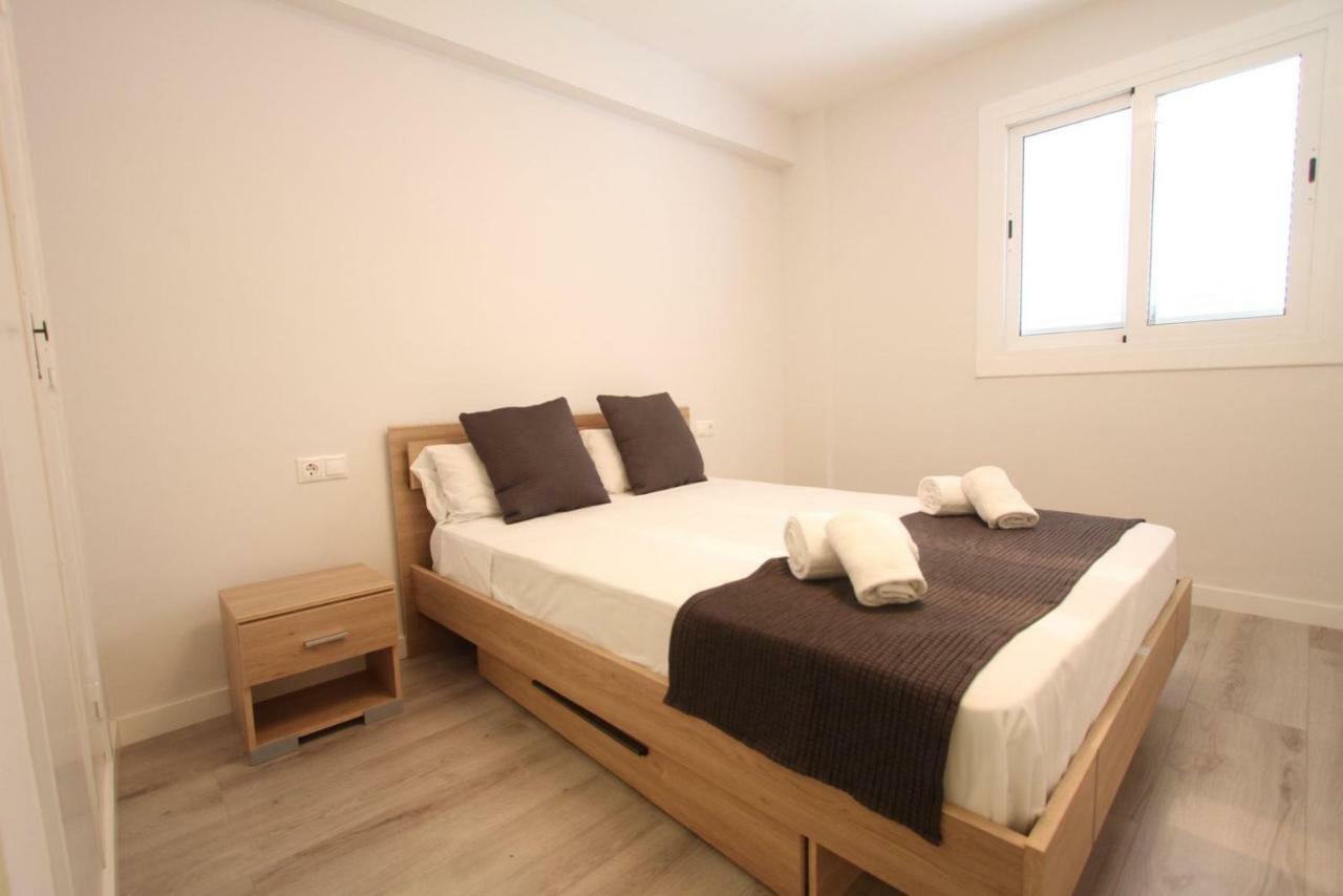 Carrer De Victoria Dels Angels, 11 Apartment La Pineda Exterior photo